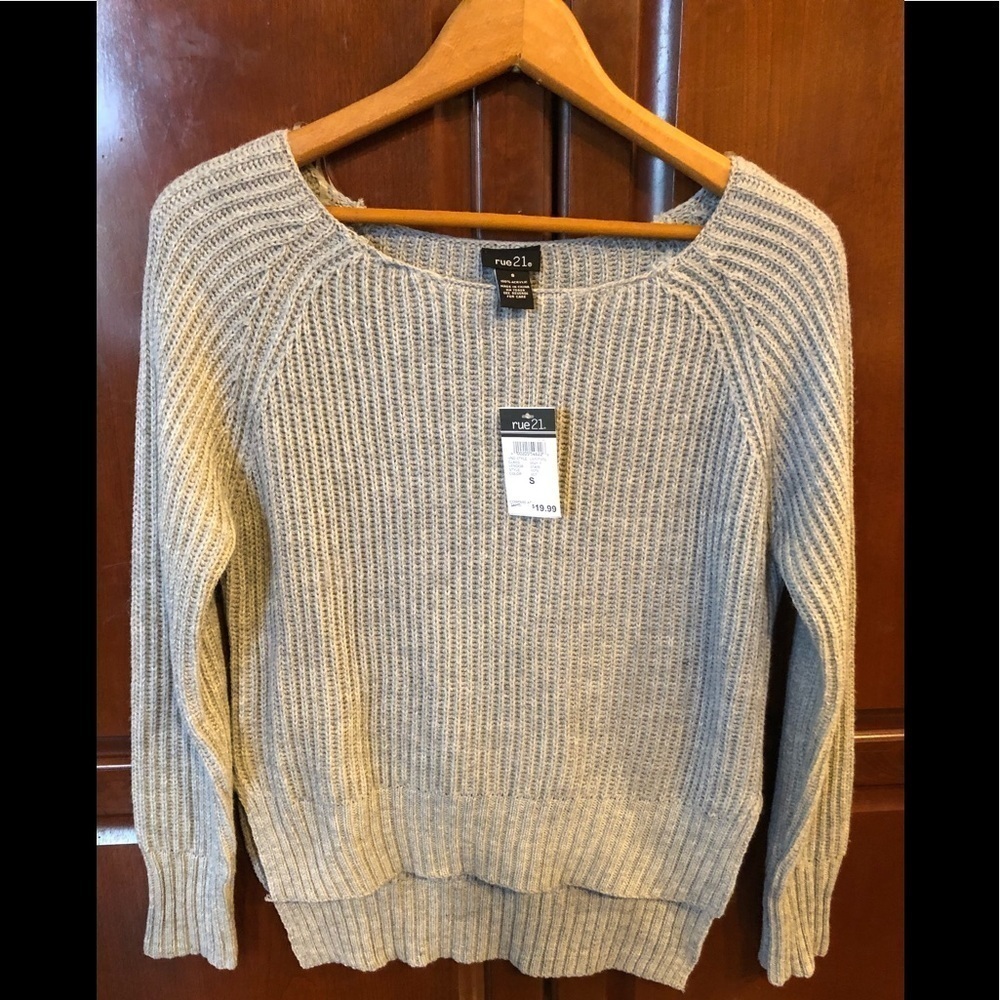 NWT Sweater rue21
